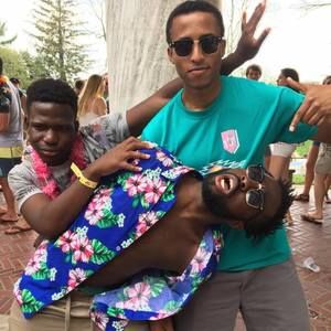 Meet your Posher, Temi